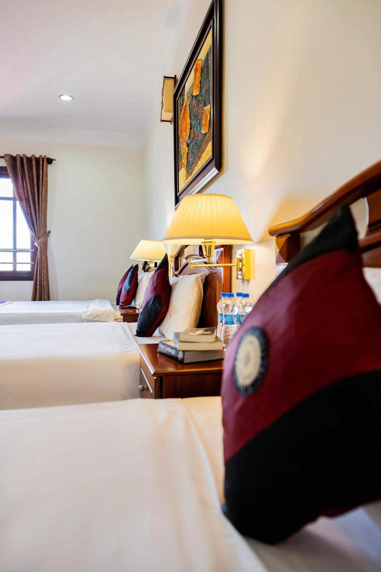 Hung Phong Hotel - Near Dalat Night Market Экстерьер фото