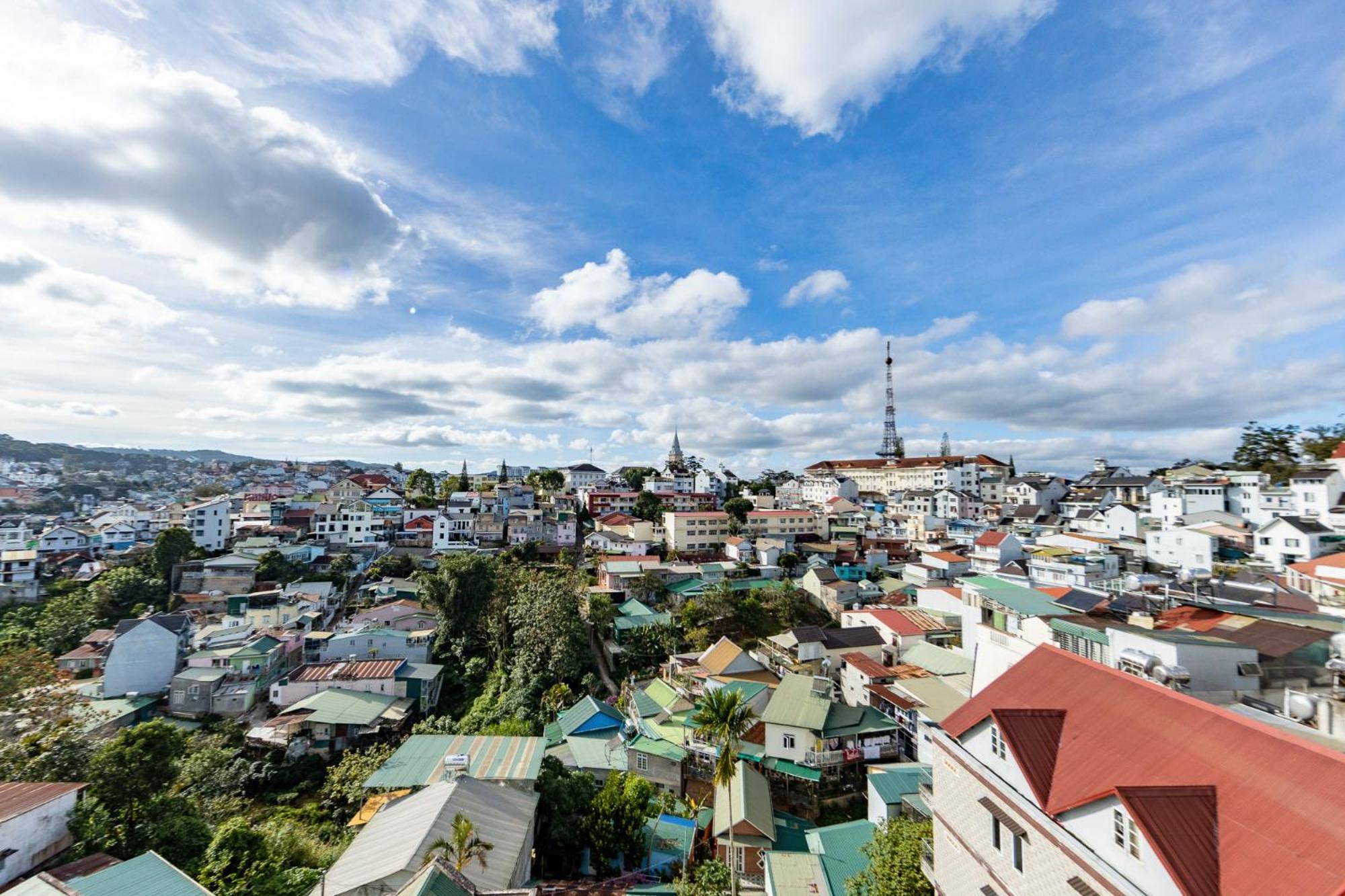 Hung Phong Hotel - Near Dalat Night Market Экстерьер фото