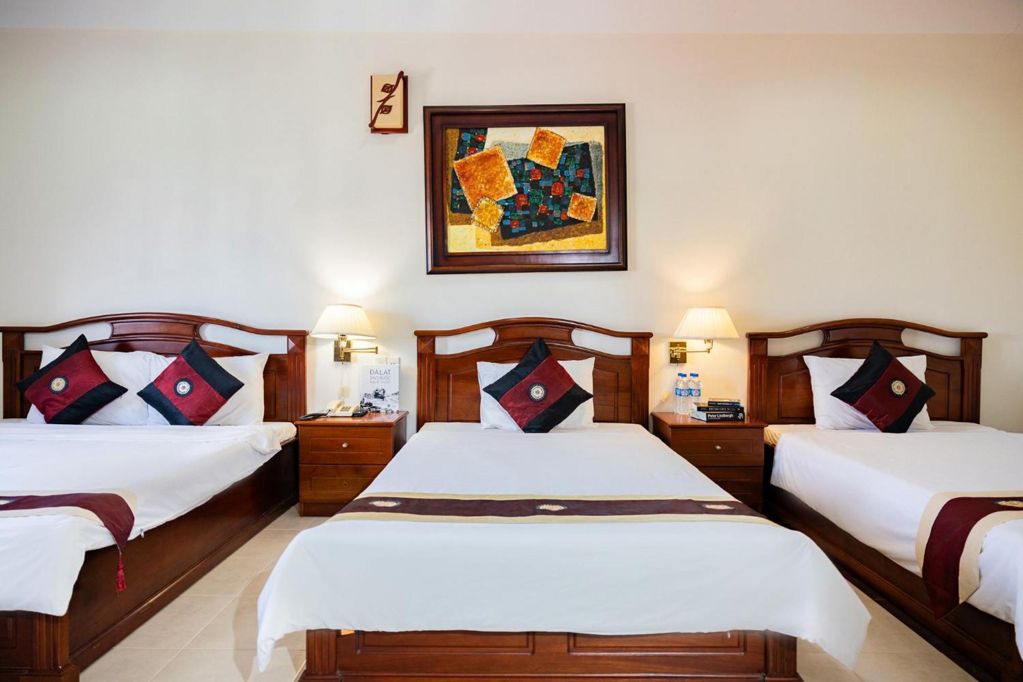 Hung Phong Hotel - Near Dalat Night Market Экстерьер фото