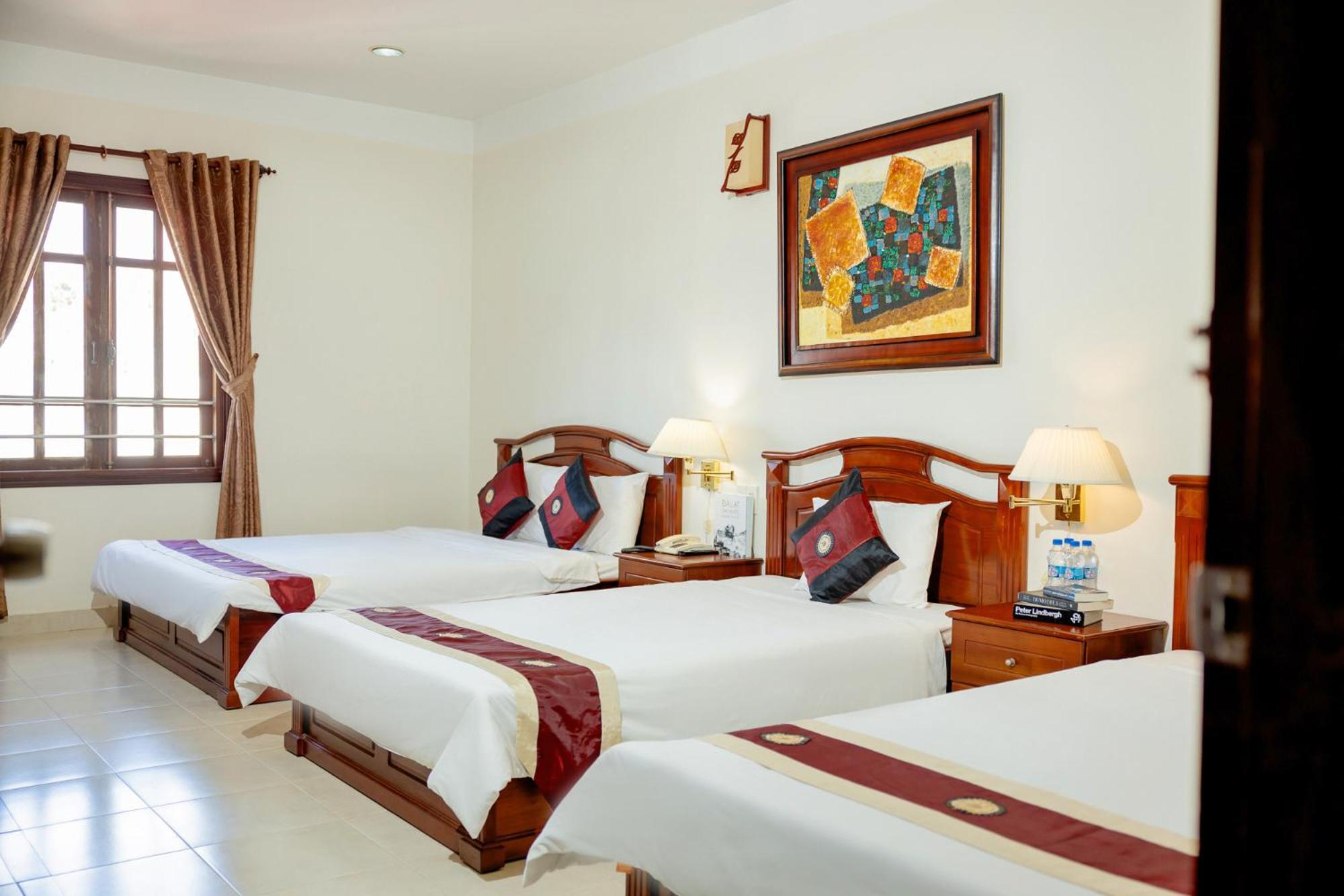 Hung Phong Hotel - Near Dalat Night Market Экстерьер фото