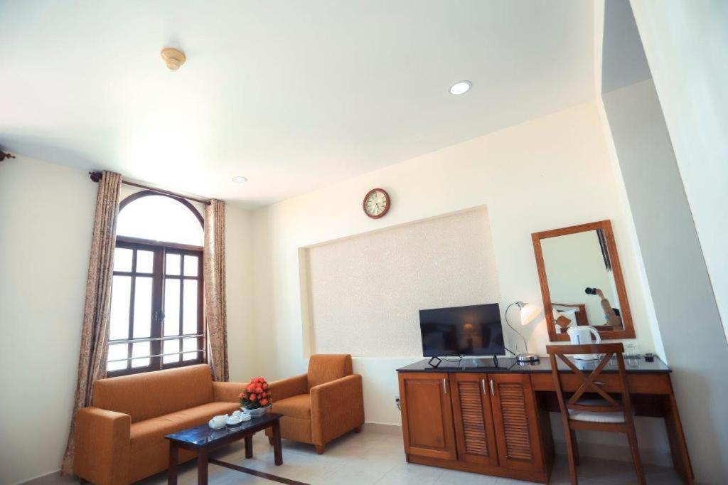Hung Phong Hotel - Near Dalat Night Market Экстерьер фото